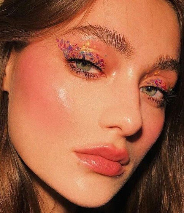 Makeup untuk Pesta Malam: