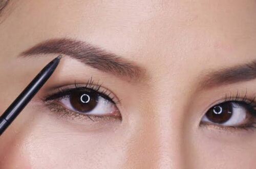 Tips Penggunaan Eyebrow Pencil Agar Alis Terlihat Natural: