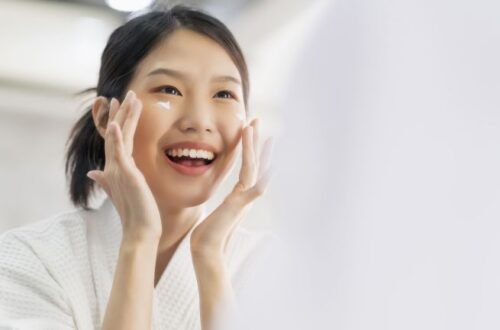 Panduan Merawat Elastisitas Kulit Wajah Di Usia Dua Puluhan: